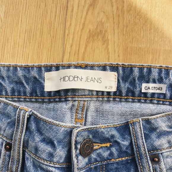Hidden Jeans Distressed Raw Hem Denim - Picture 4 of 4